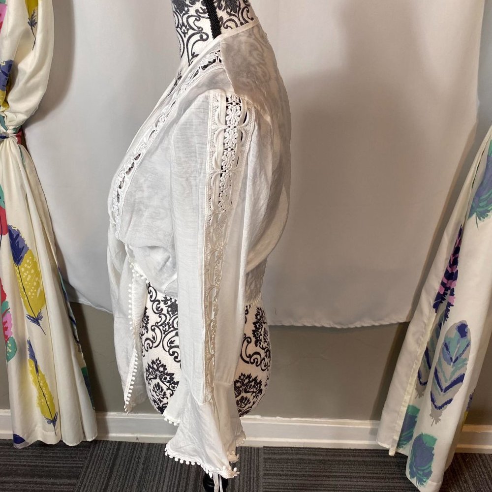 Elan Crochet Tie Front Crop Top White lightweight bell sleeve tie front. Size L - Picture 8 of 12